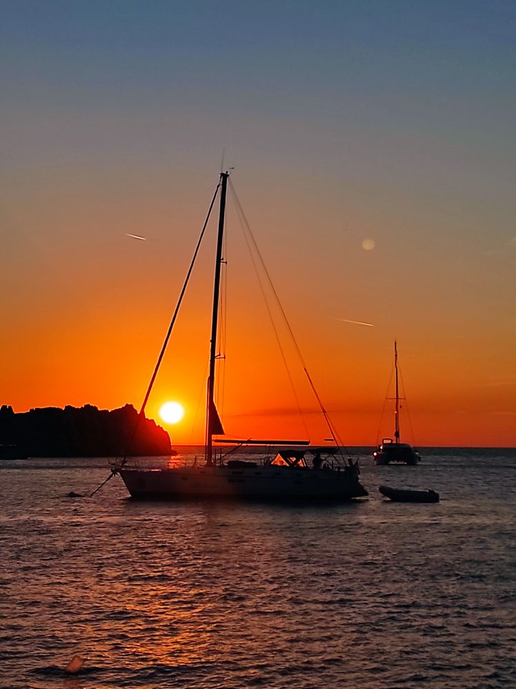 images/gallery/sailingboat/16 Benetia Apartments sailingboat calypso sunrise